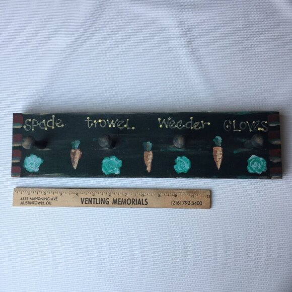 Garden Lover Gift Wooden Tool Rack Handmade Craft Wall Hanging Painted 4 Hooks - Picture 1 of 11